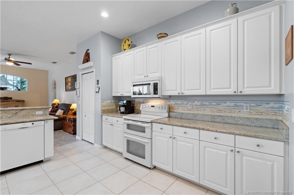 2631 NW Windemere Drive, Jensen Beach, FL 34957 Photo