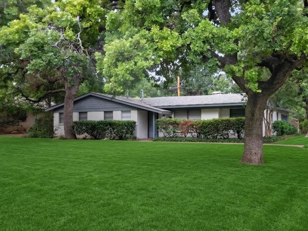 341 Arcadia Street, Hurst, TX 76053