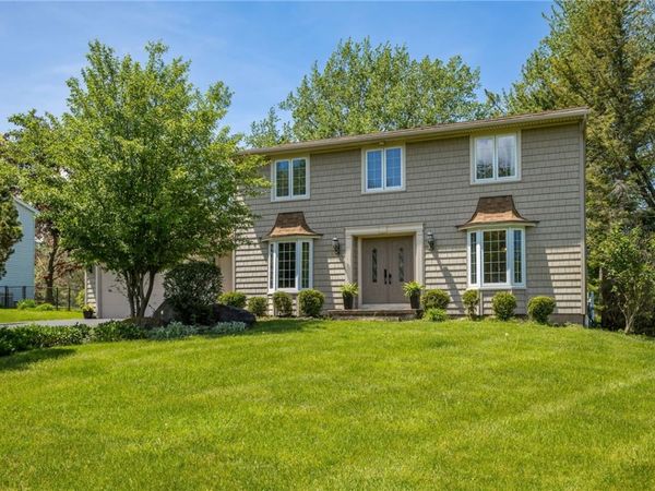 14 Northfield Gate, Pittsford, NY 14534