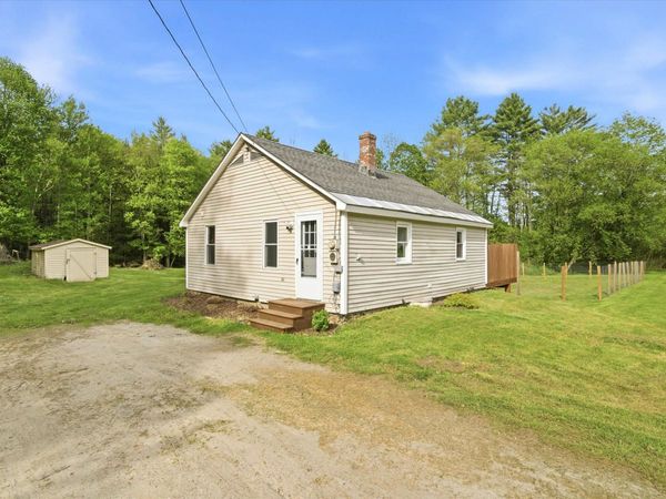 687 John Stark Highway, Newport, NH 03773