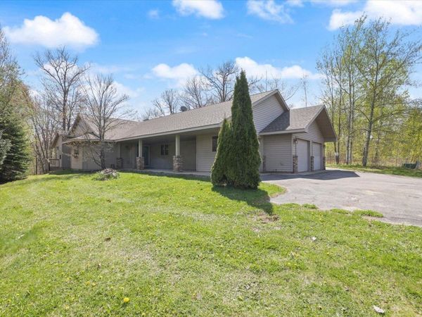 127 Eagle Drive, Coleraine, MN 55722
