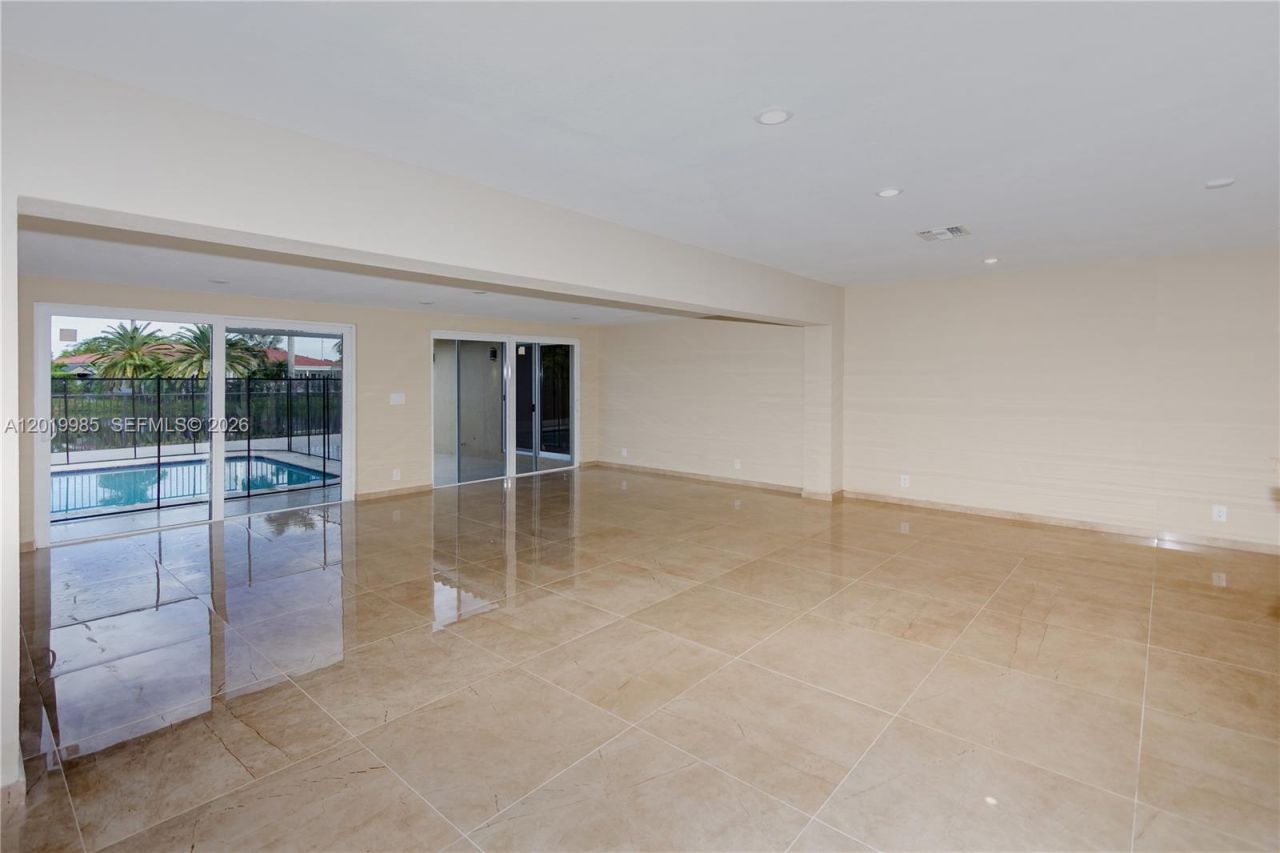 16641 Royal Poinciana Dr, Weston, FL 33326 Photo