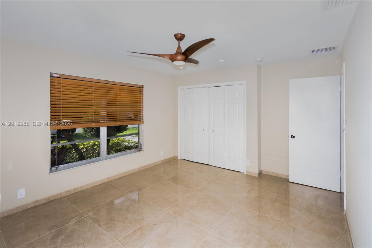 16641 Royal Poinciana Dr, Weston, FL 33326 Photo