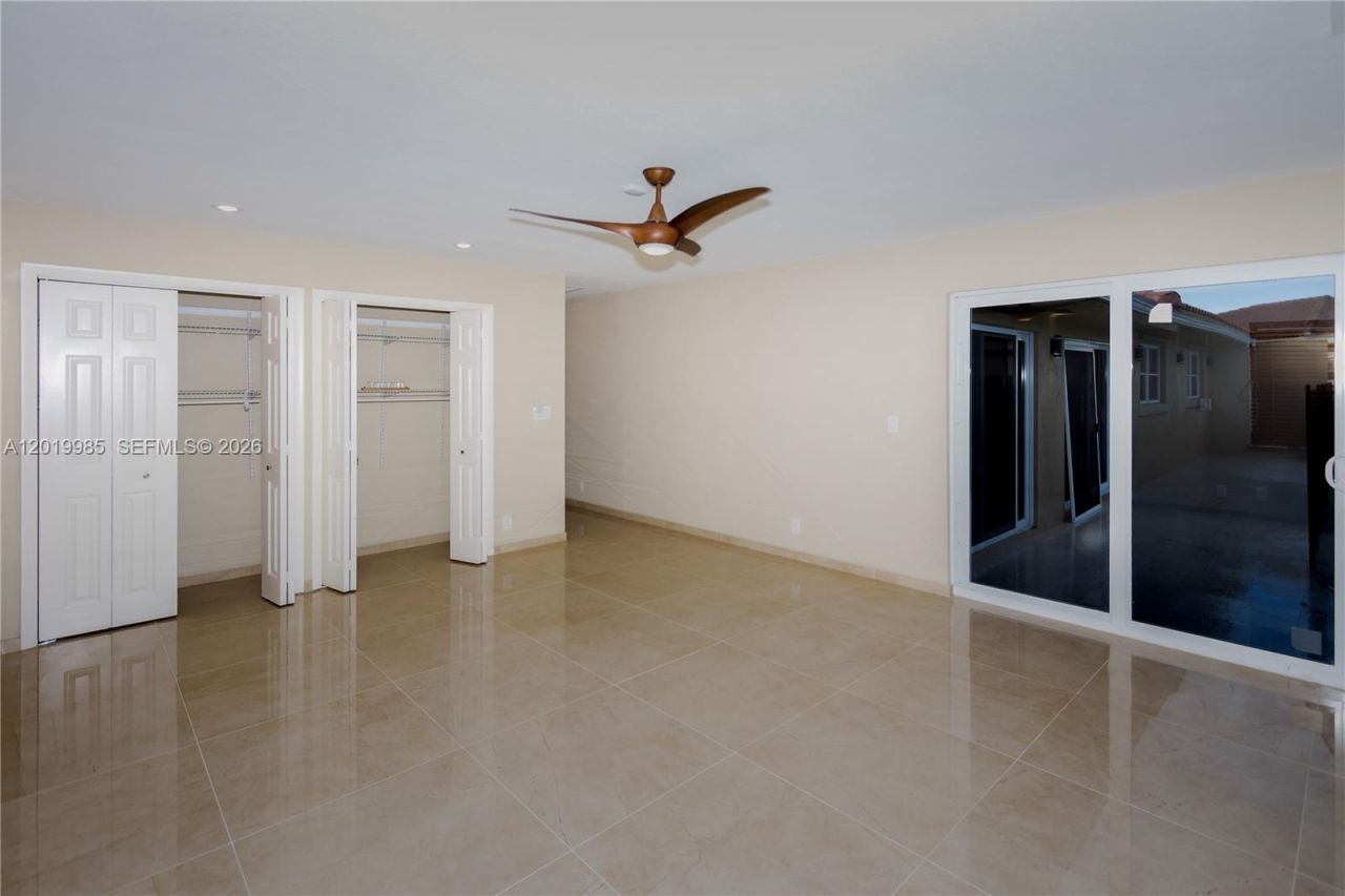16641 Royal Poinciana Dr, Weston, FL 33326 Photo