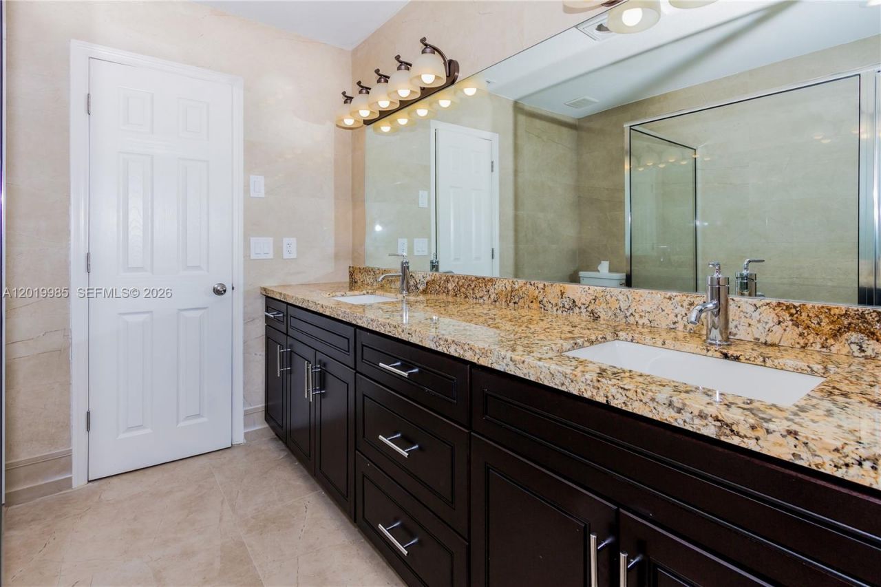 16641 Royal Poinciana Dr, Weston, FL 33326 Photo