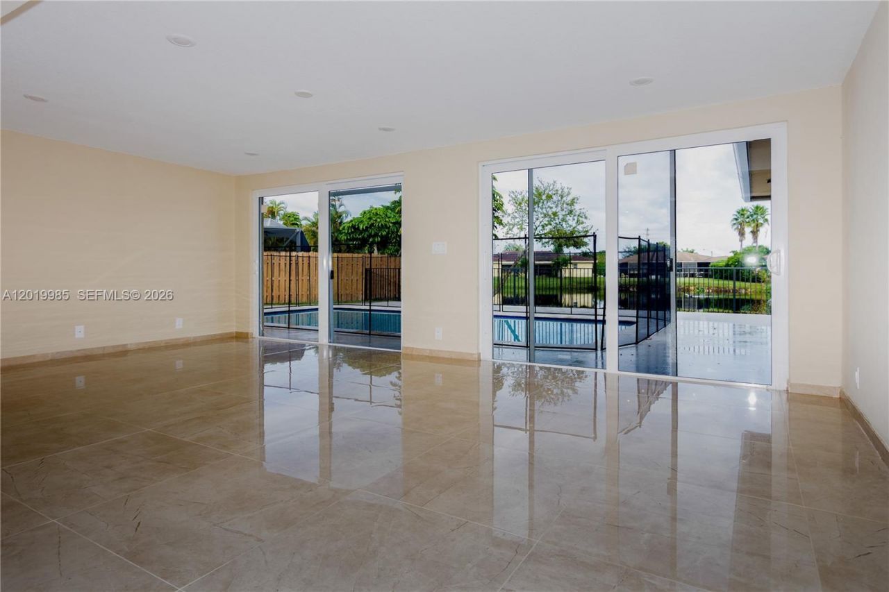 16641 Royal Poinciana Dr, Weston, FL 33326 Photo