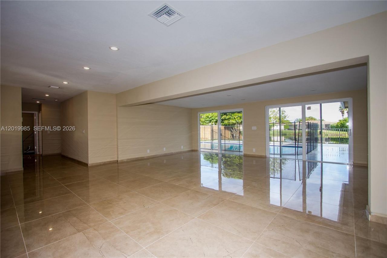 16641 Royal Poinciana Dr, Weston, FL 33326 Photo