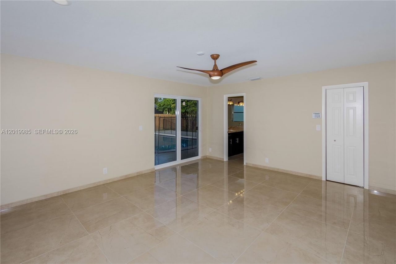 16641 Royal Poinciana Dr, Weston, FL 33326 Photo