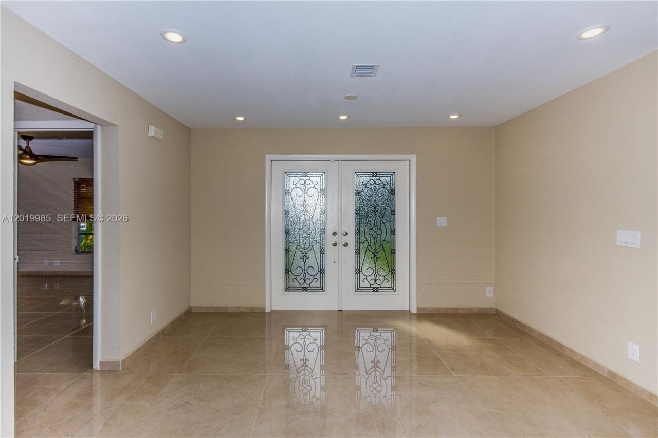 16641 Royal Poinciana Dr, Weston, FL 33326 Photo