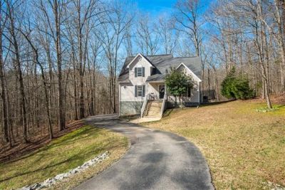 546 Lauren Park Dr, Burns, TN 37029 Main Photo