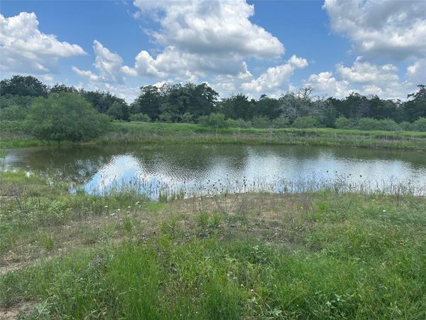 1403 Armstrong Derry RD, Waelder, TX 78959