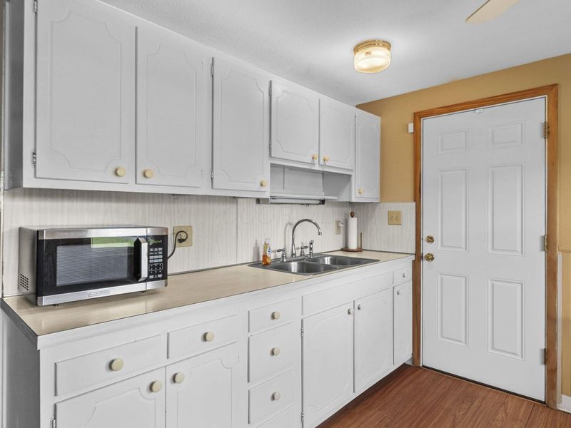 1402 Cardwell Square N, Columbus, OH 43229 Photo 18