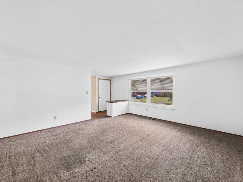 1402 Cardwell Square N, Columbus, OH 43229 Photo 22