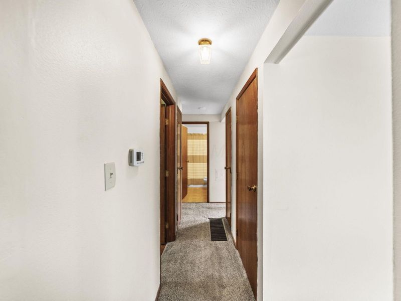 1402 Cardwell Square N, Columbus, OH 43229 Photo 24