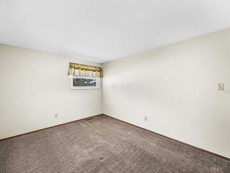 1402 Cardwell Square N, Columbus, OH 43229 Photo 27
