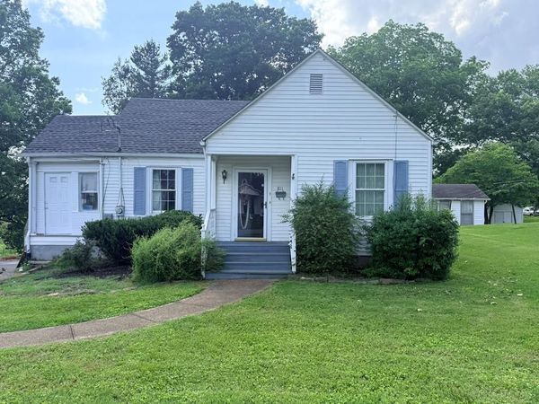 811 High St., Albany, KY 42602