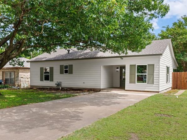 502 W 6th Street , McGregor, TX 76657