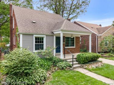 525 Helene Avenue, Royal Oak, MI 48067