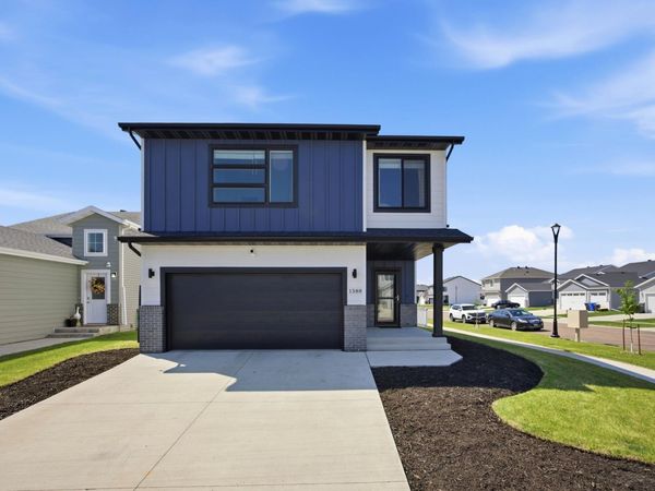 1588 67th Avenue S, Fargo, ND 58104