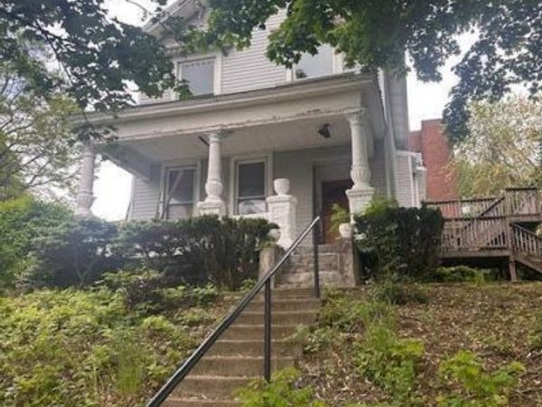 238 8th Street, Unit 2, Troy, NY 12180
