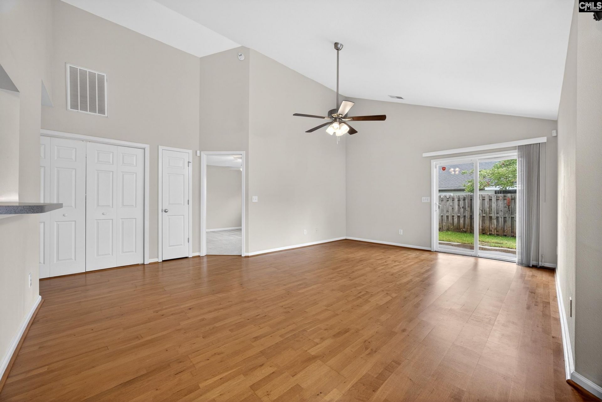 1022 Glencroft Drive  Photo 13