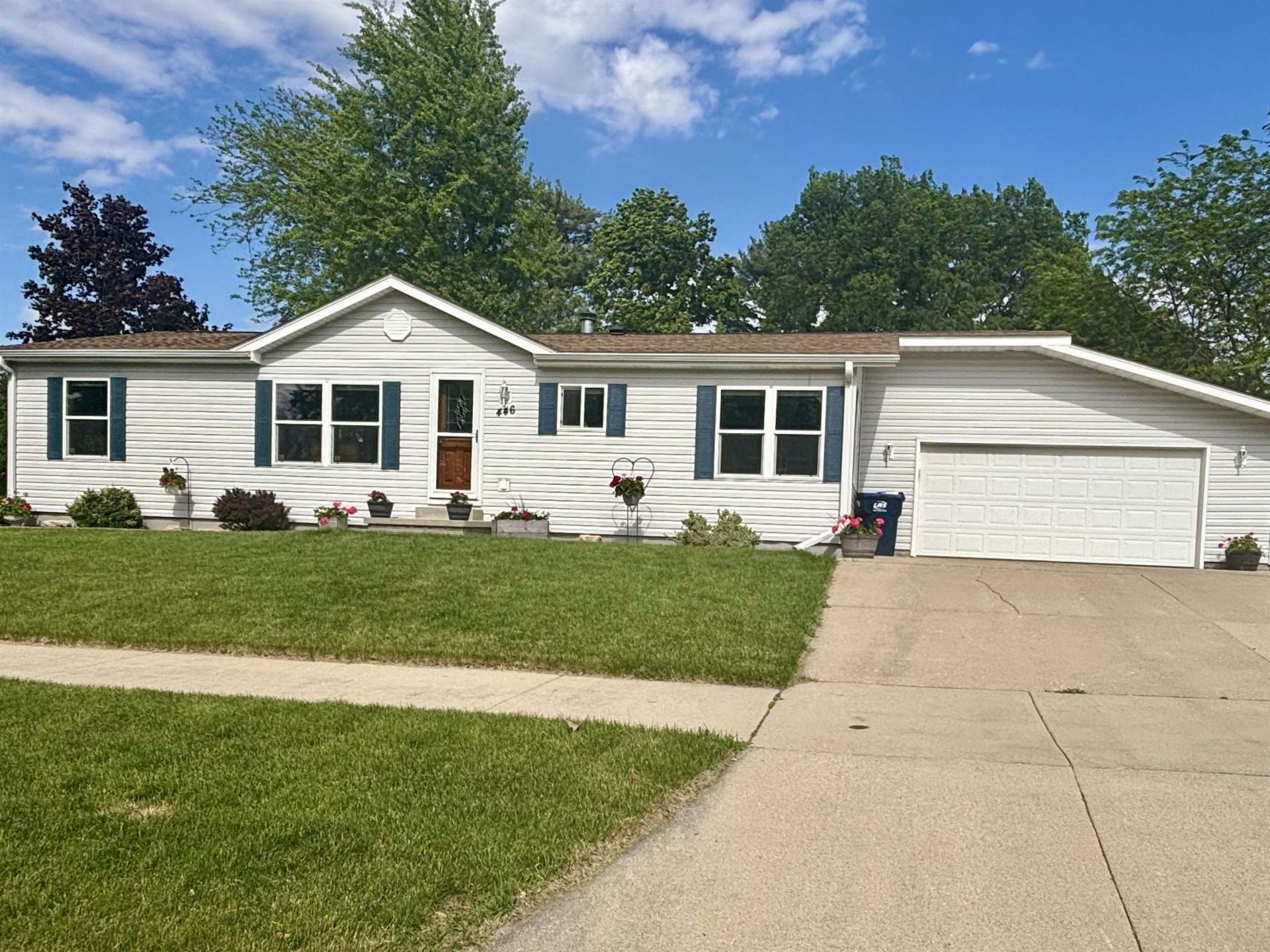 446 Arbor Drive, Juneau, WI 53039 Main Photo