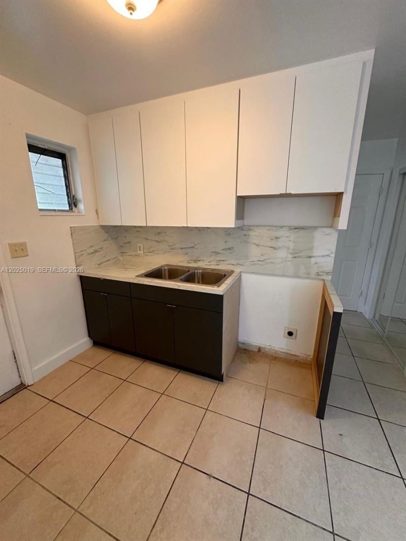 408 NW 8th St , Unit 408, Hallandale Beach, FL 33009 Photo