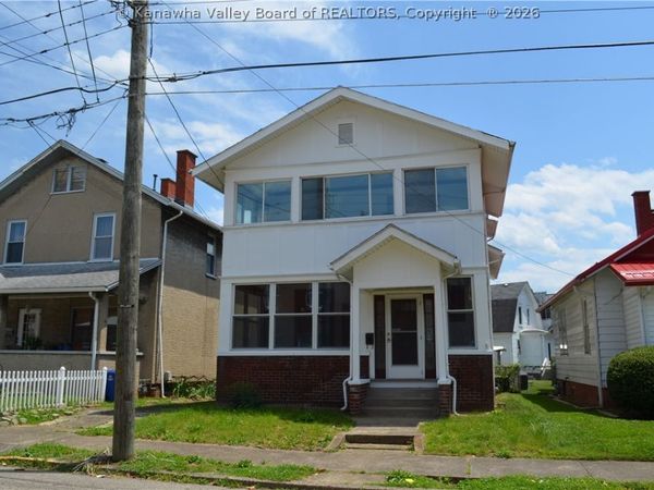18 Delaware Avenue, Charleston, WV 25302