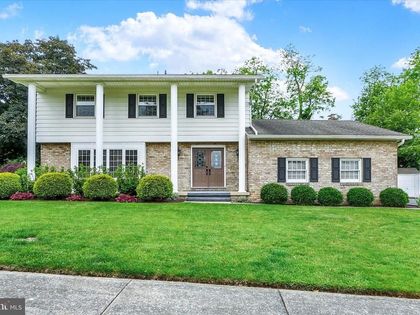 2925 BROXTON LANE York, PA 17402