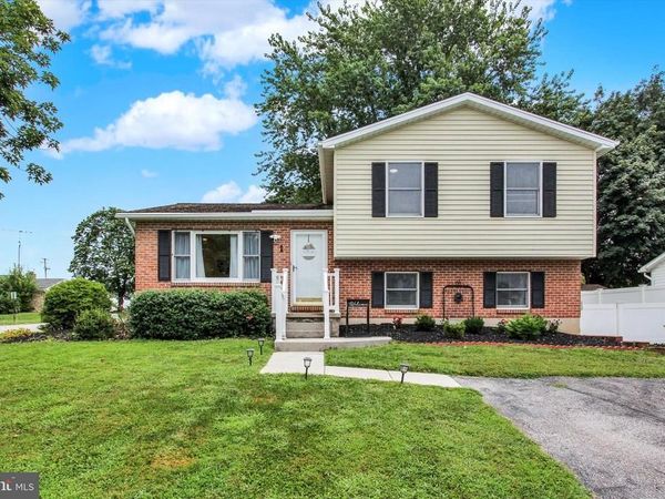 1 CARDINAL DRIVE , HANOVER, PA 17331