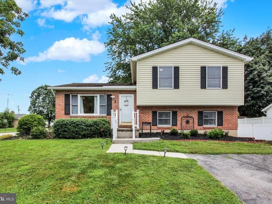 1 Cardinal Drive , Hanover, PA 17331 Main Photo