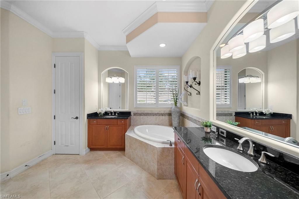 6347 Serano Way, Naples, FL 34113 Photo