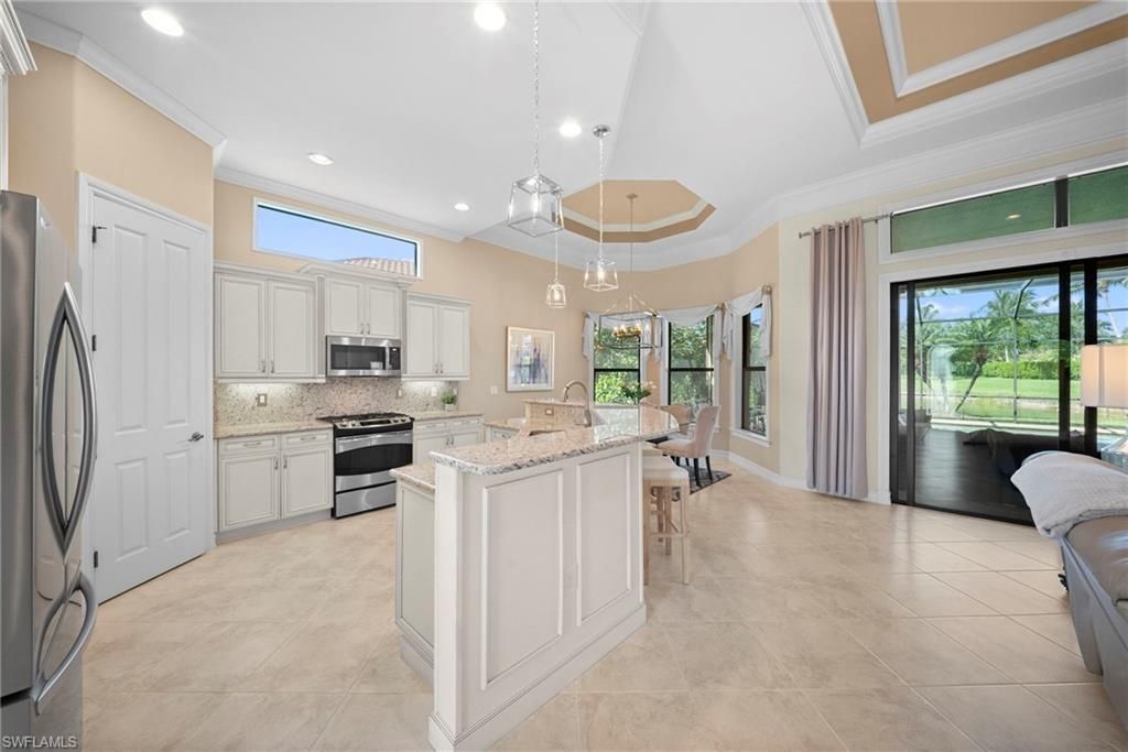 6347 Serano Way, Naples, FL 34113 Photo