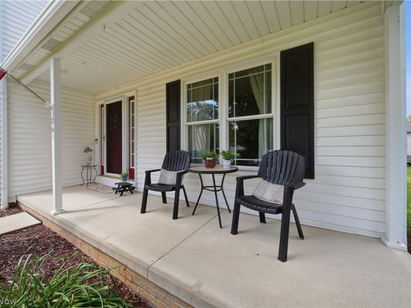 3061 Bucklers Street NW, Uniontown, OH 44685 Photo 2