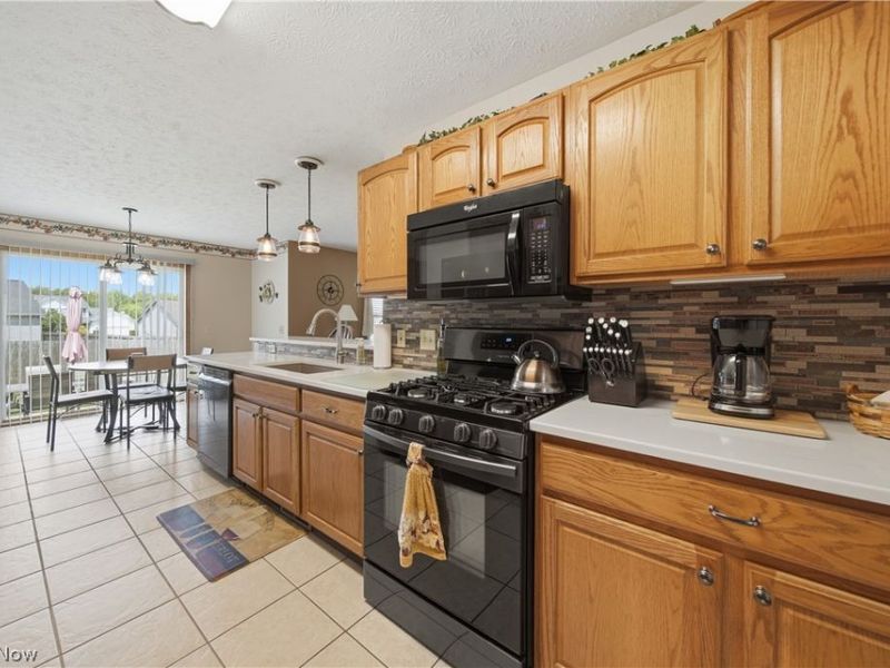 3061 Bucklers Street NW, Uniontown, OH 44685 Photo 5