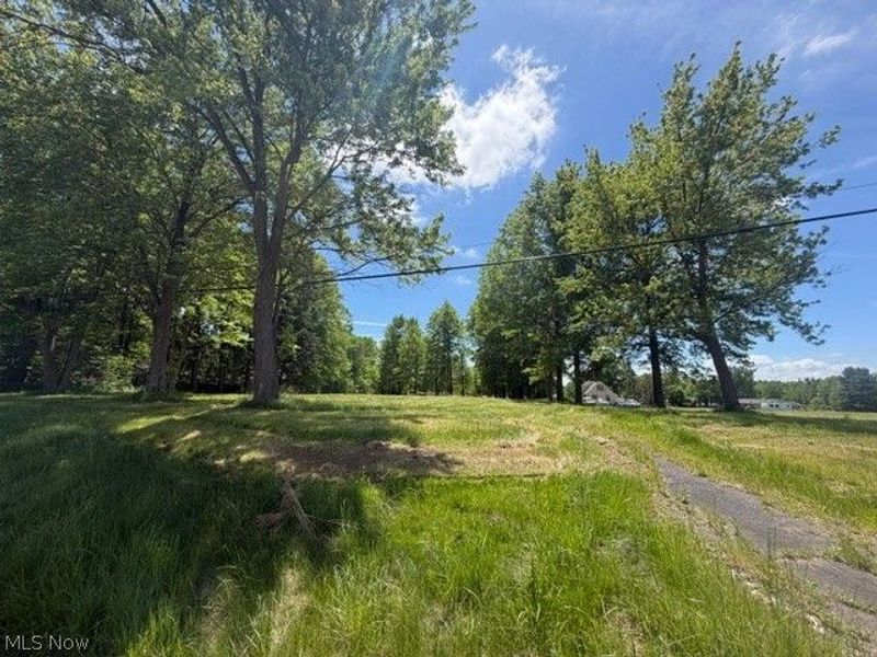 3503 Parkman Road NW, Southington, OH 44481 Photo 9