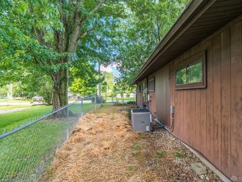 104 S Grant Street, Christiansburg, OH 45389 Photo 22