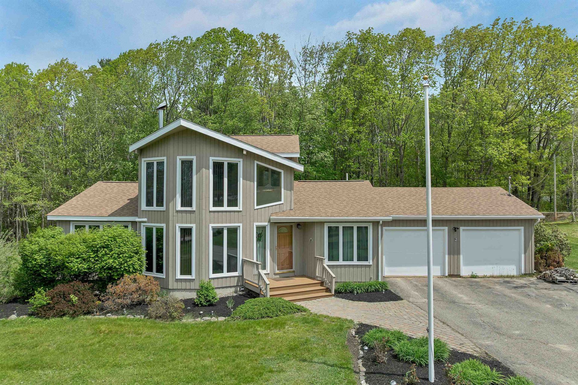 4 Birch Ledge Road, Meredith, NH 03253 Main Photo