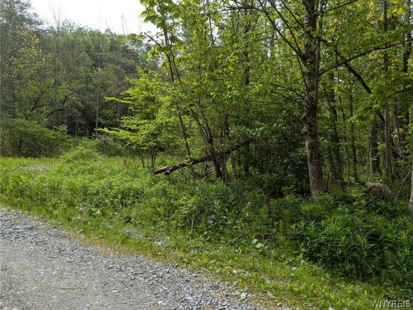 34 Treehaven Road , Gainesville, NY 14066