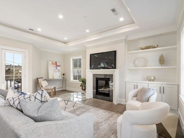 180 Adams St, Unit 5, Newton, MA 02458