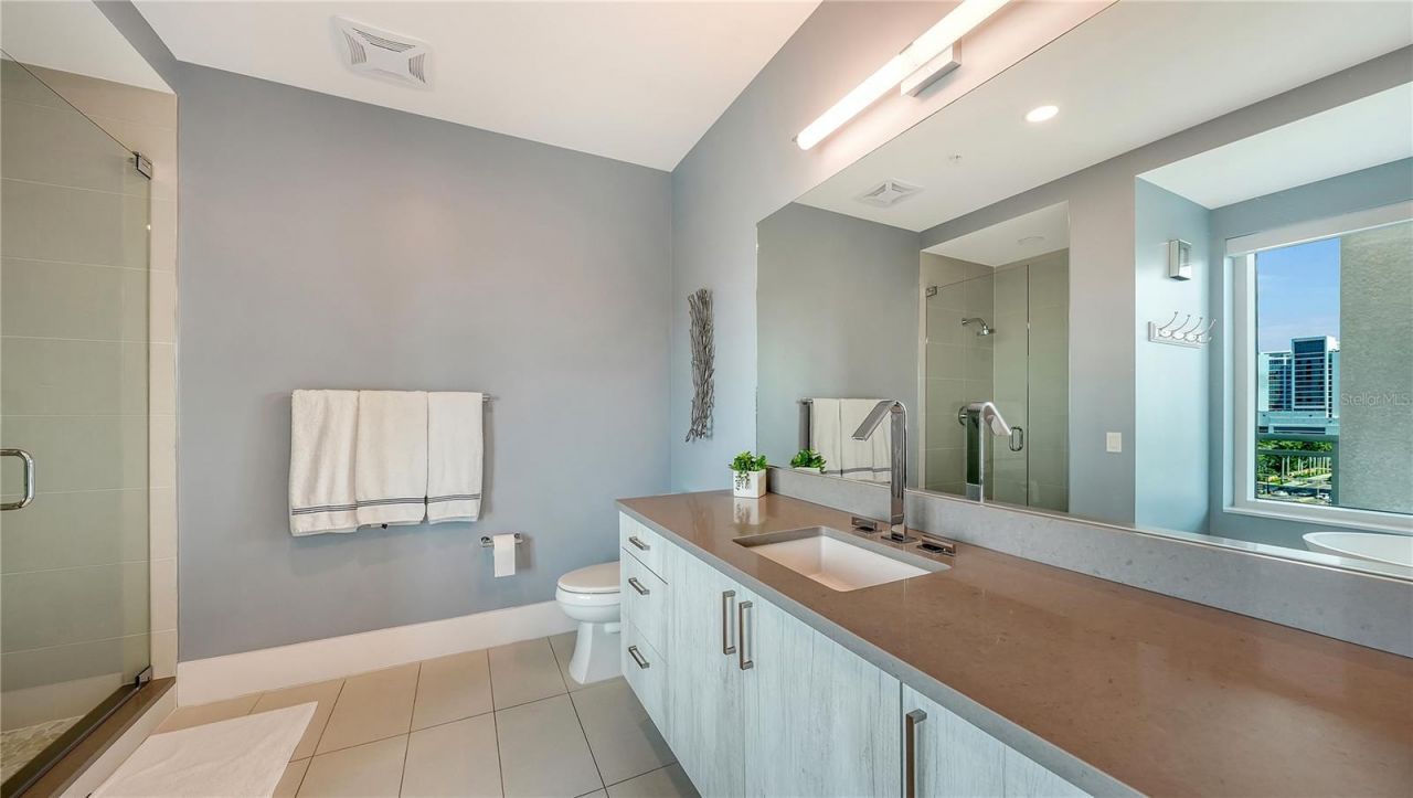 540 N Tamiami Trail, Unit 804, Sarasota, FL 34236 Photo
