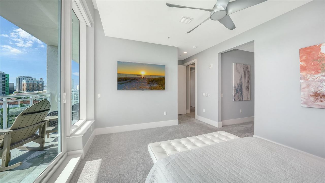 540 N Tamiami Trail, Unit 804, Sarasota, FL 34236 Photo