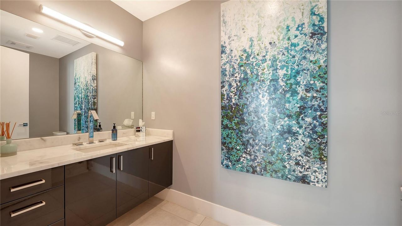540 N Tamiami Trail, Unit 804, Sarasota, FL 34236 Photo