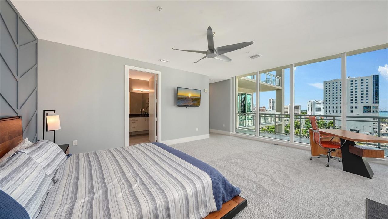 540 N Tamiami Trail, Unit 804, Sarasota, FL 34236 Photo
