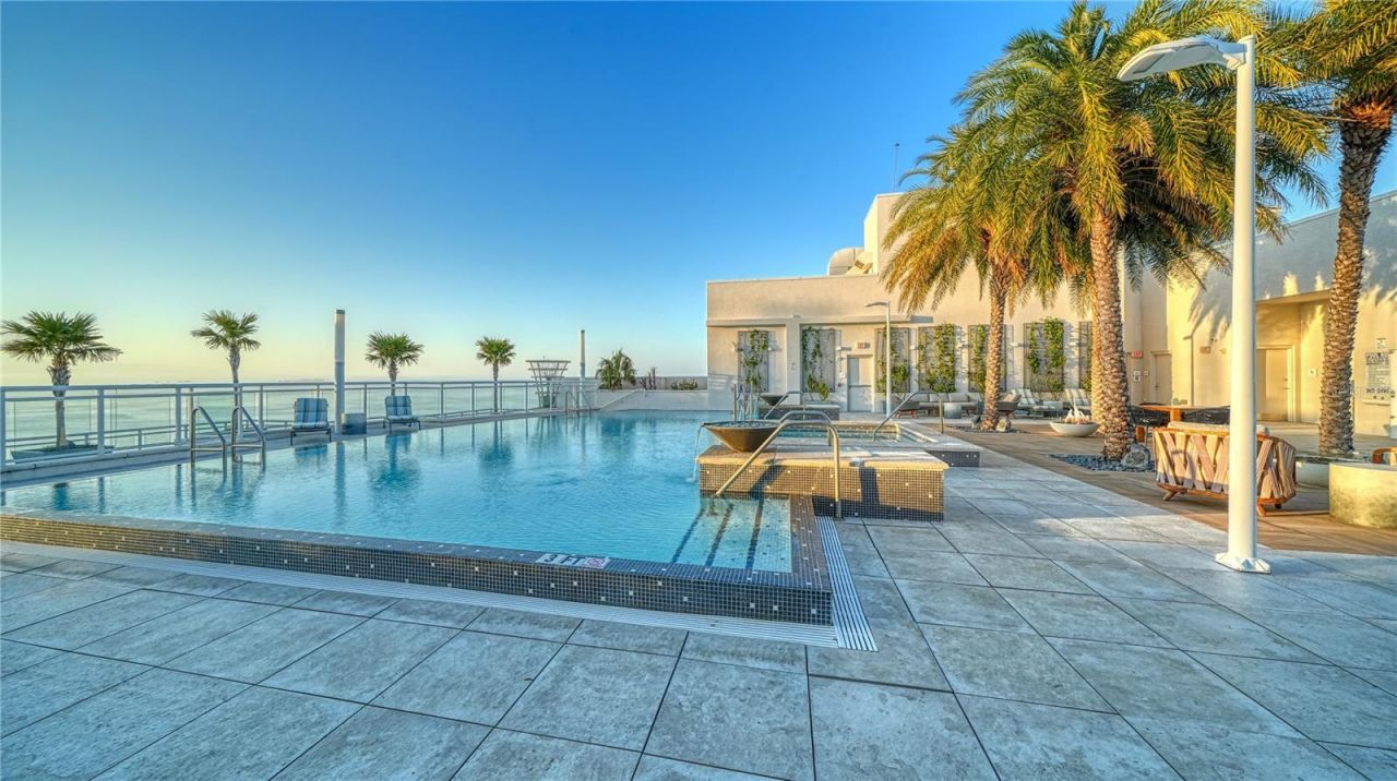 540 N Tamiami Trail, Unit 804, Sarasota, FL 34236 Photo
