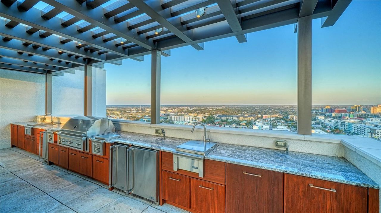 540 N Tamiami Trail, Unit 804, Sarasota, FL 34236 Photo