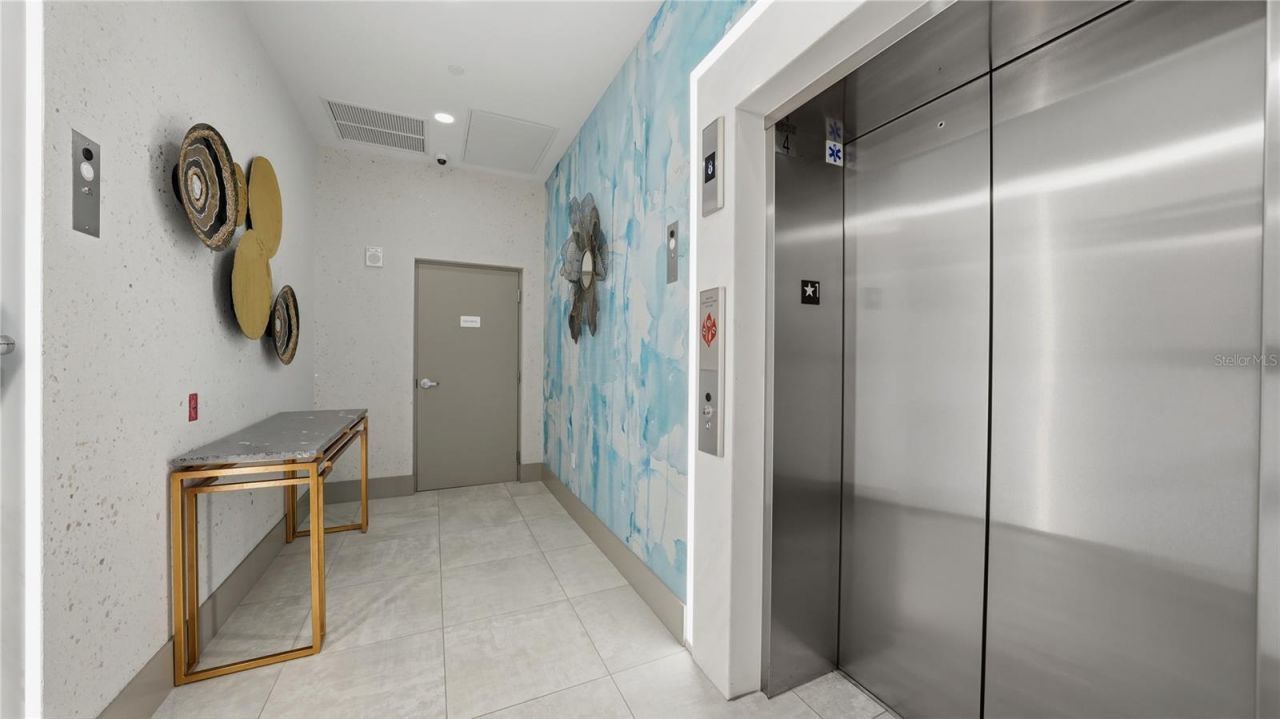540 N Tamiami Trail, Unit 804, Sarasota, FL 34236 Photo