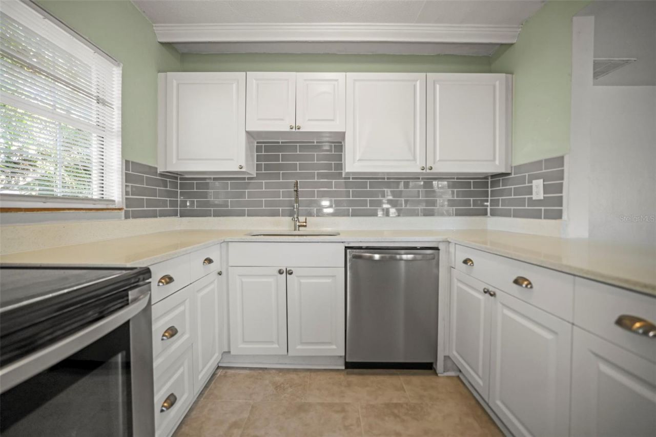 1511 35th Avenue N, Saint Petersburg, FL 33704 Photo