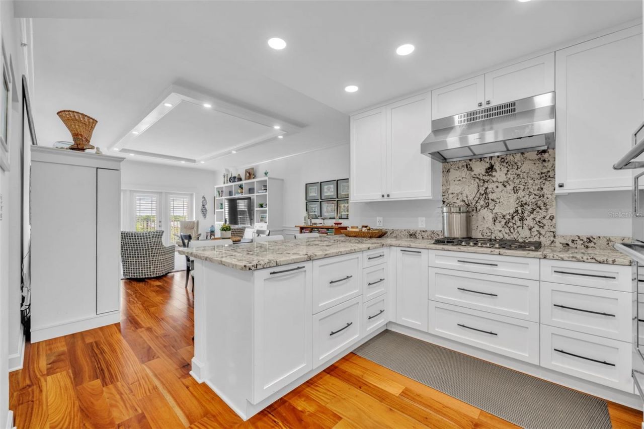 2305 Edgewater Drive, Unit 1602, Orlando, FL 32804 Photo