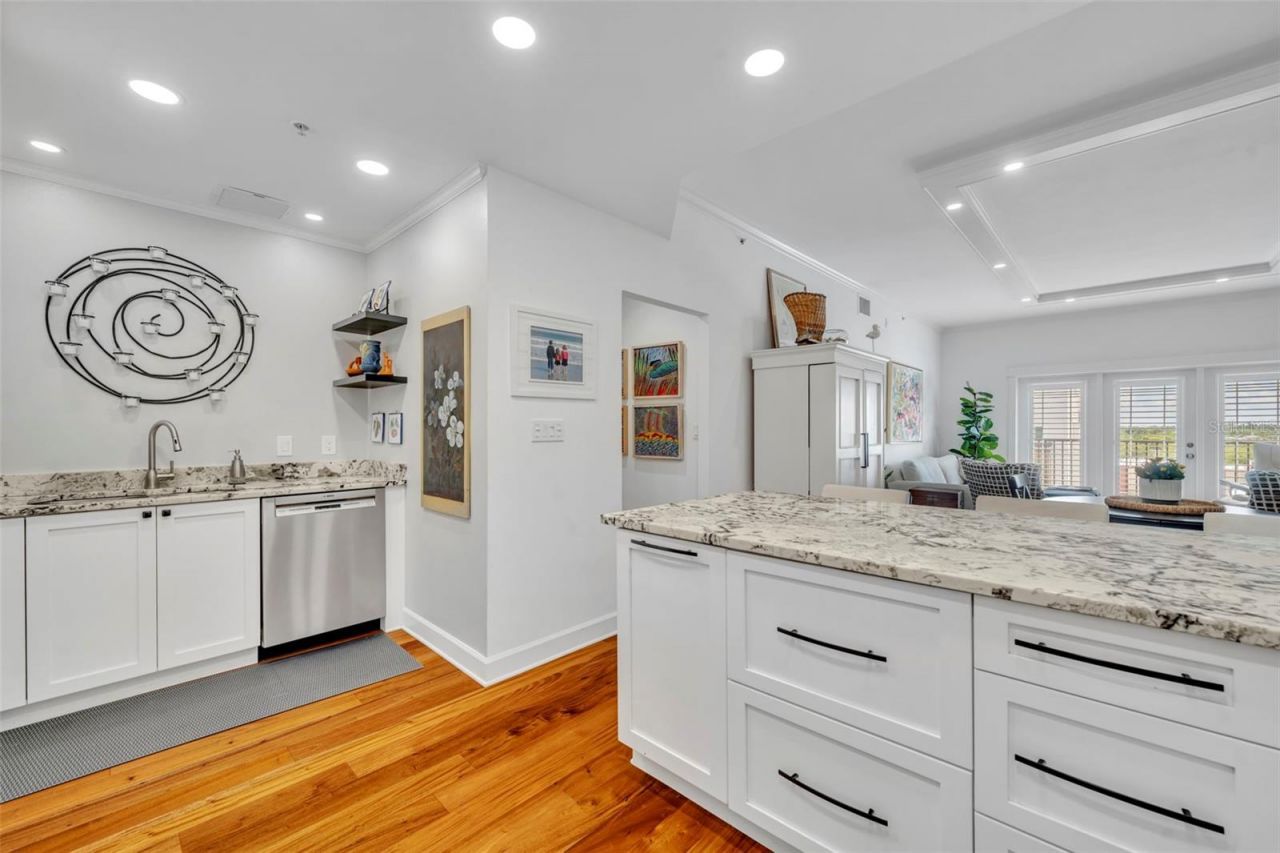 2305 Edgewater Drive, Unit 1602, Orlando, FL 32804 Photo